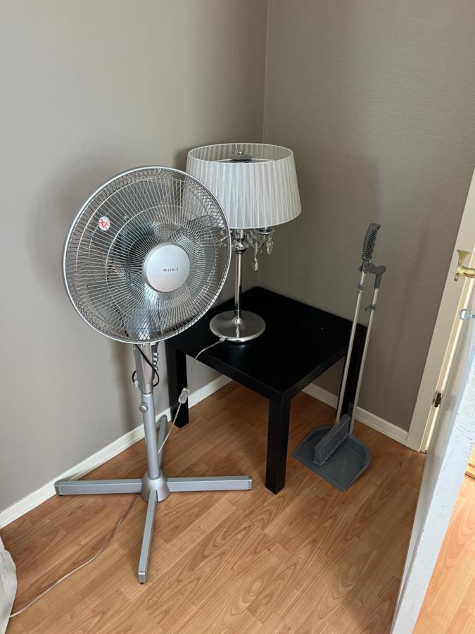 Sentralt I Gratis Parkering Leilighet